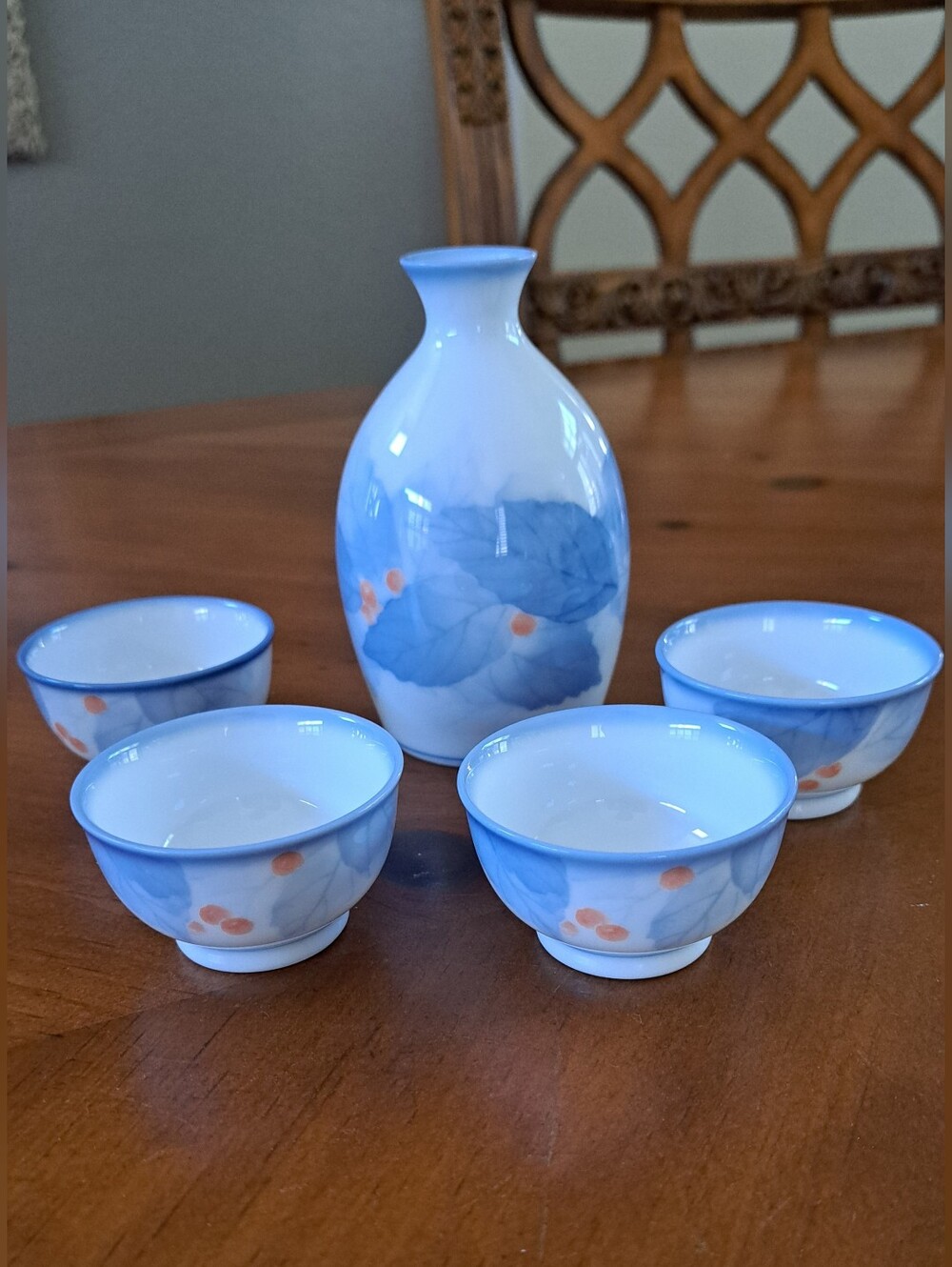 Noritake Sake Set